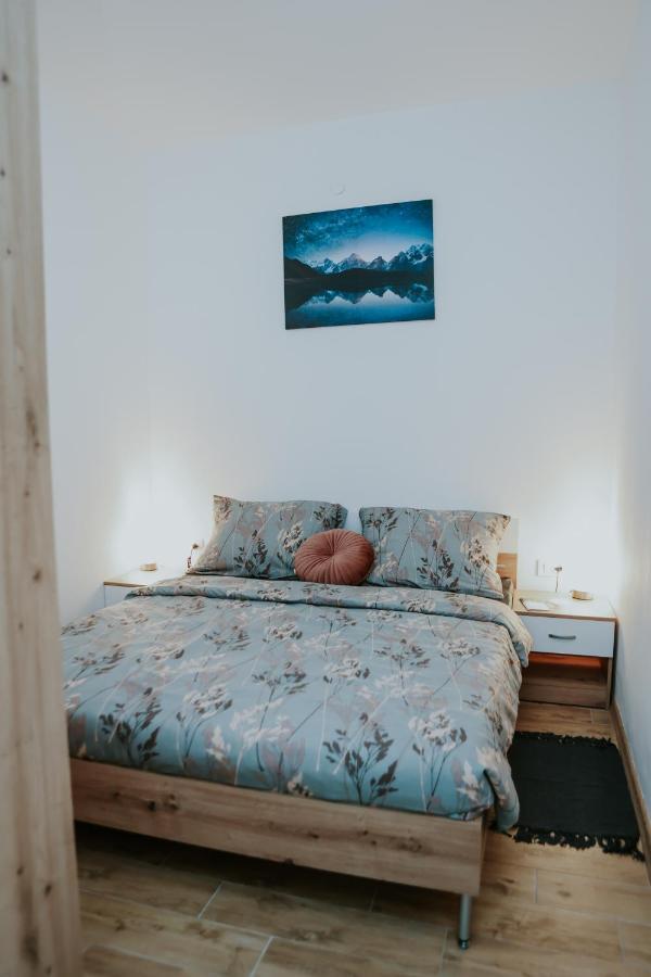 Apartman Nikola Gospić Exterior foto